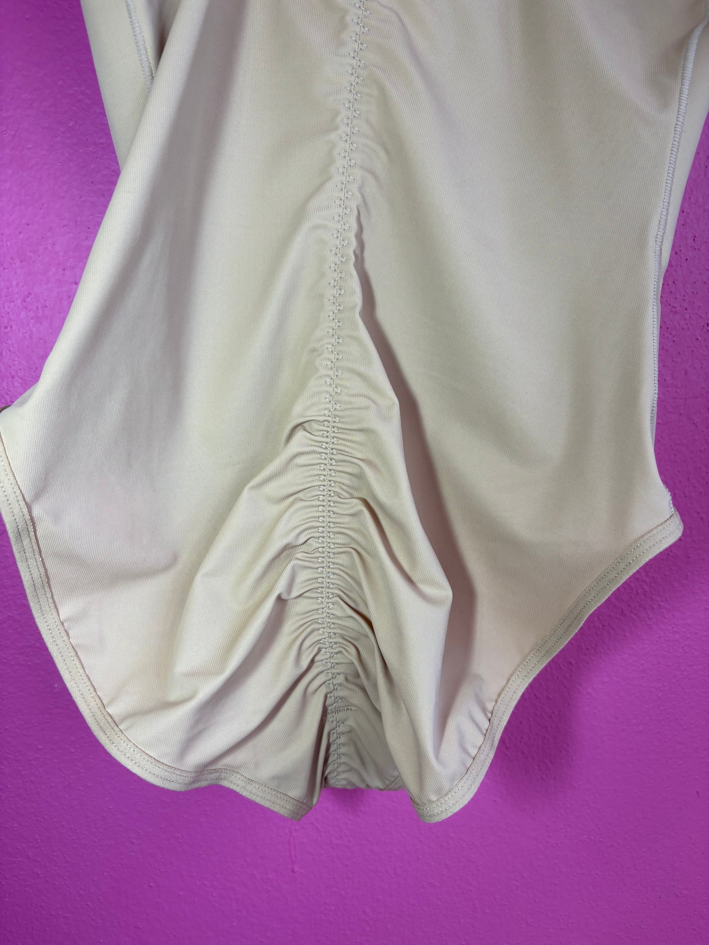 Body contenitivo